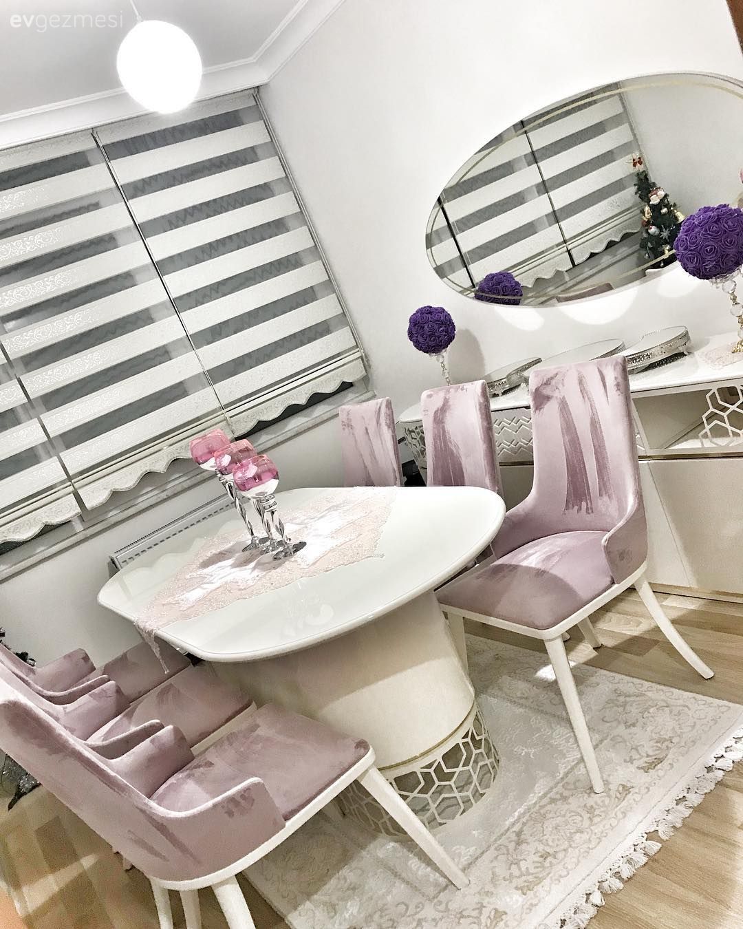 Oval mobilyalar, tatlı ve şık bir dekor. Ezginur hanımın salonu..