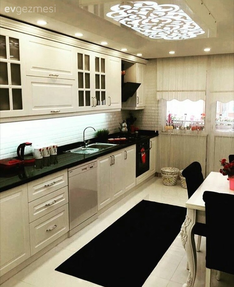 Beyaz mutfak, Halı, Mutfak, Siyah- Beyaz