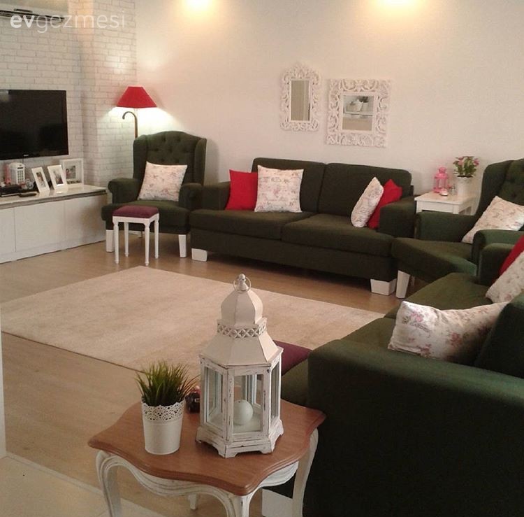 Gaye hanımın doğalı ön planda tutan, yaşayan ve renkli evi..