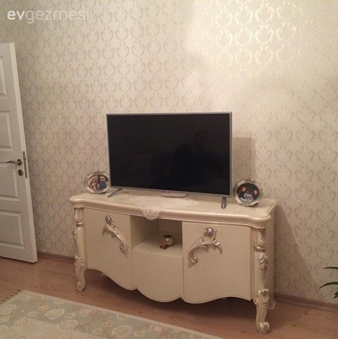 Altın, Oturma Odası