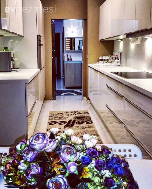 Beyaz mutfak, Kahverengi, Mutfak