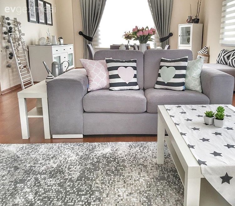 Derya Hanım'ın Modern Stilde Uyumlu ve Zevkli Evi...