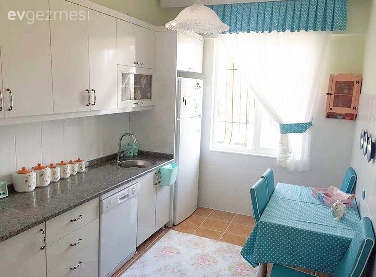 Düşük maliyetle aydınlık ve tatlı: Gülbahar hanımın mutfak dönüşümü..