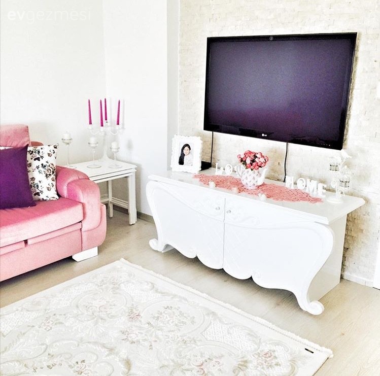 Oturma Odası, Tv ünitesi