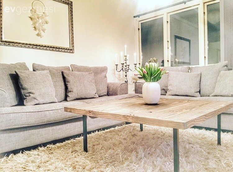 Gri, Halı, Orta sehpa, Salon, Tablo