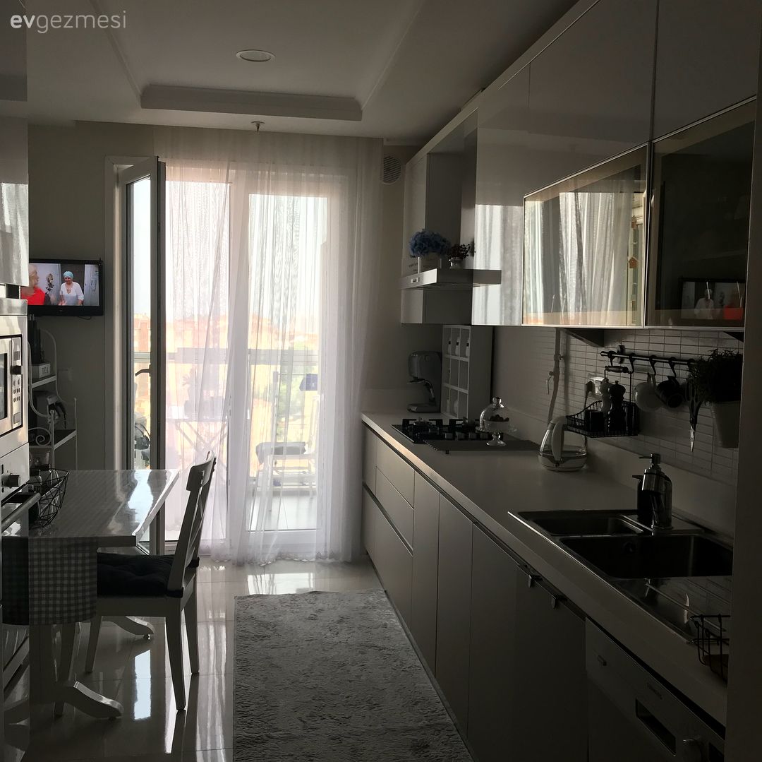 Mutfak, Kulpsuz mutfak dolabı, Modern mutfak