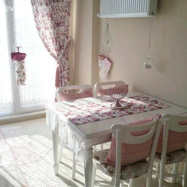 Çiçekli desen, Mutfak, Pembe, Mutfak masası