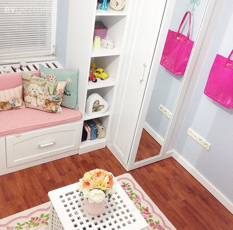 Nesrin hanımın tatlı ve zevkli evi..