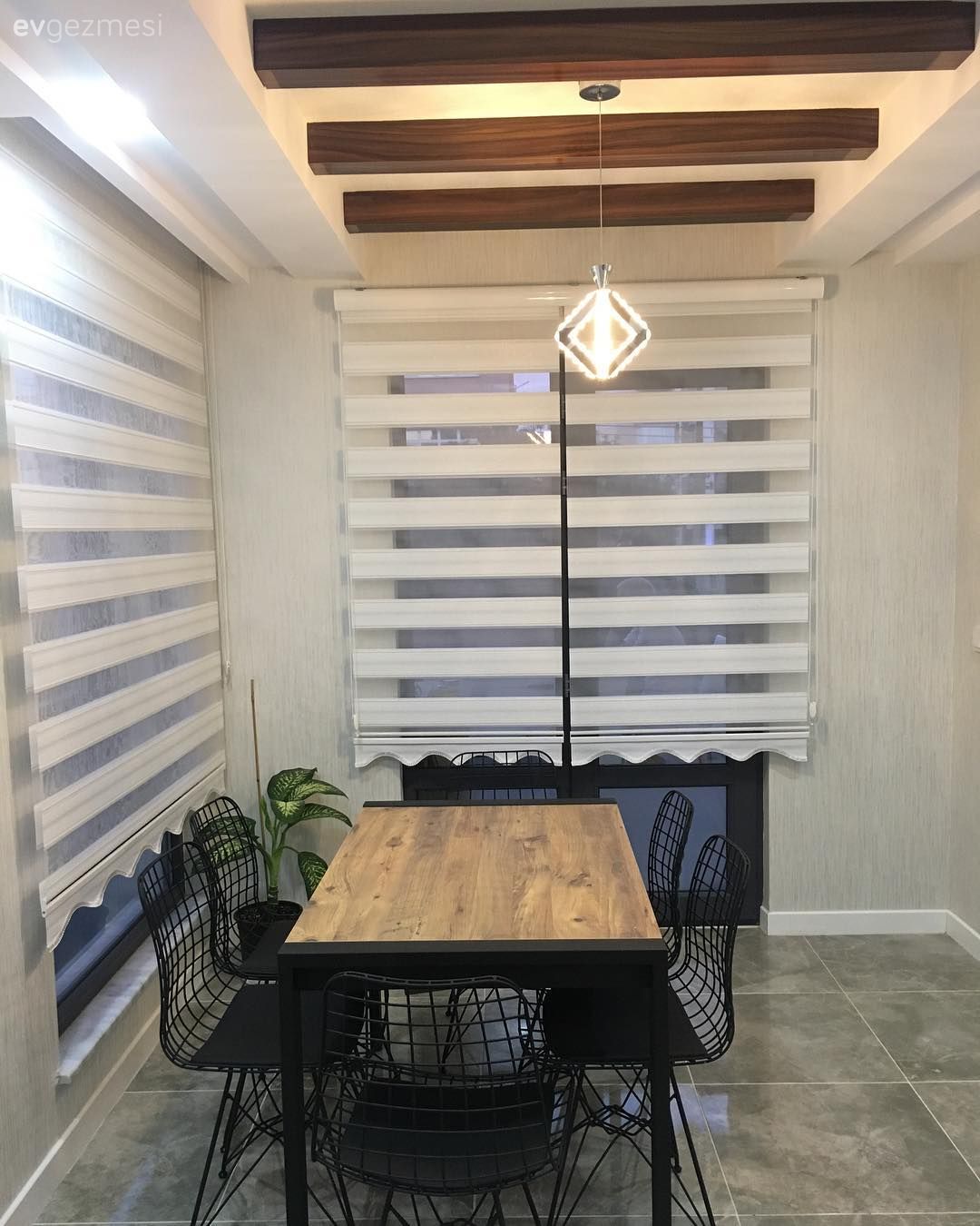 Bu Keyifli Evde Uyum, Sade Şık Stil ile Buluşuyor