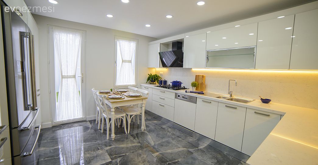 Doğal ve şık bir tasarım. Semt Kocaeli projesinin örnek dairesi..