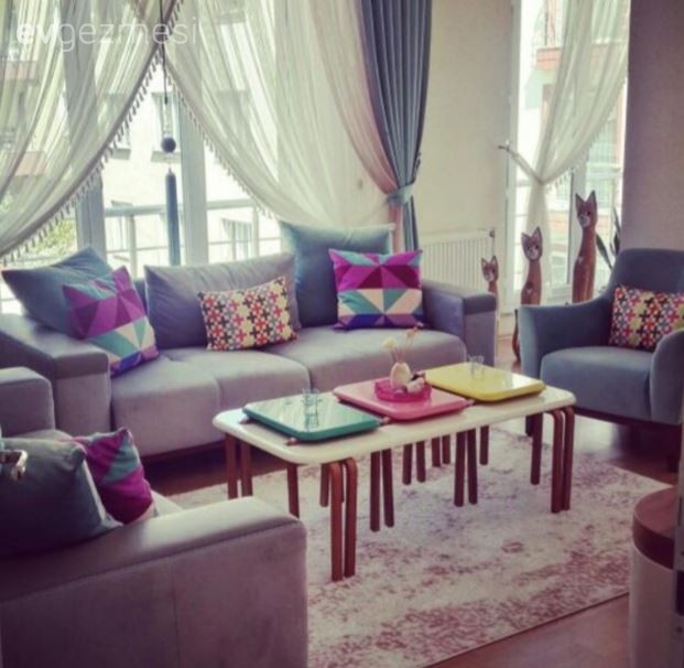 Fon perde, Halı, Kruvaze perde, Mavi, Orta sehpa, Perde, Salon, Kırlent