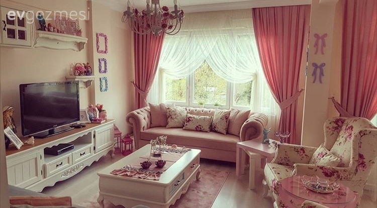 Şeyma hanımın country (kır evi) stilde cıvıl cıvıl evi..