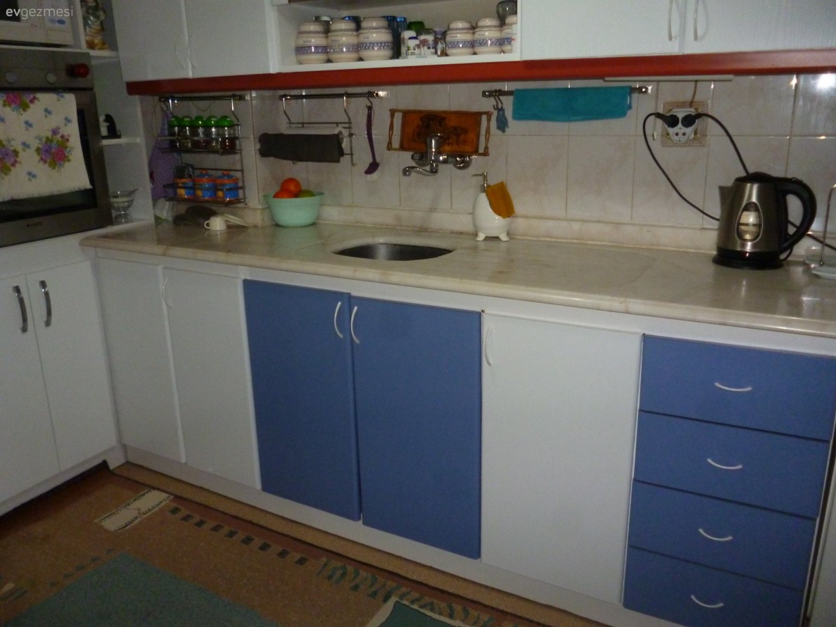 Kendin Yap, Yapışkanlı folyo