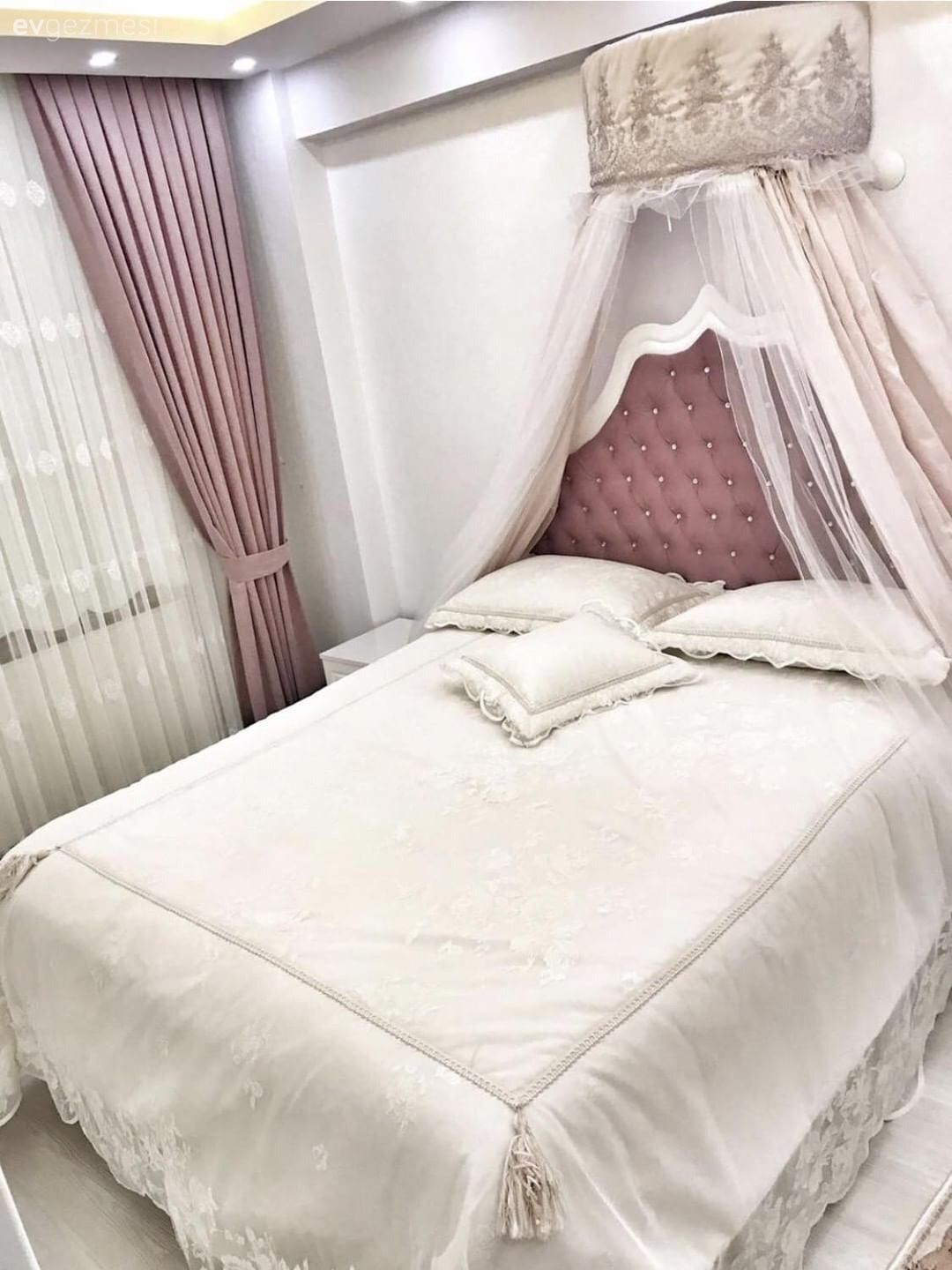 Bu Evin Dekorasyonunda Sadelik ve Uyum Ön Planda