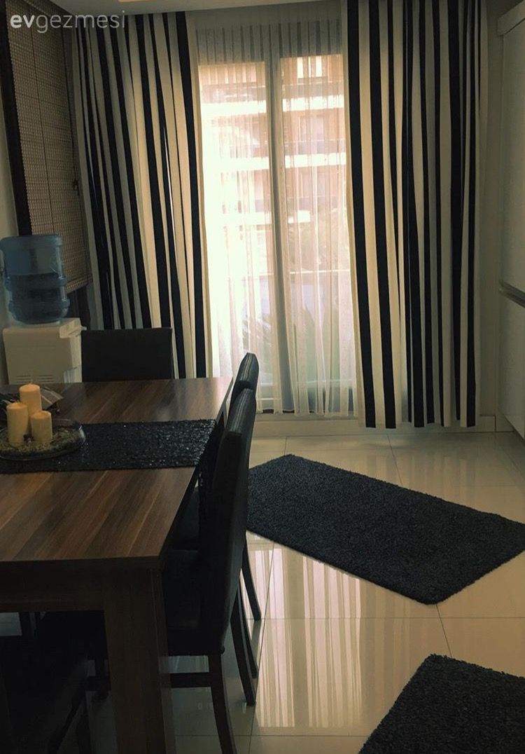 Sıcak renkler, sade çizgide mobilyalar.. Fatma hanımın yeni evi.