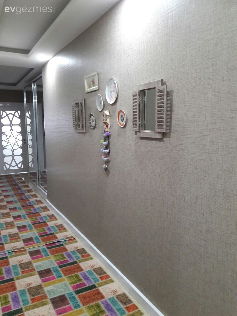 Duvar dekorasyonu, Halı, Hol