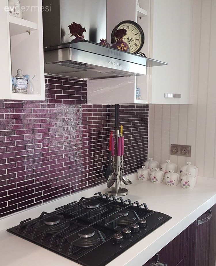 Klasik stilin hakim olduğu, göz alıcı ve konforlu bir ev..