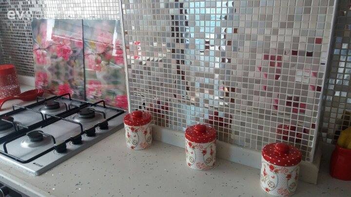 Kırmızı, Mutfak, Mutfak aksesuarları