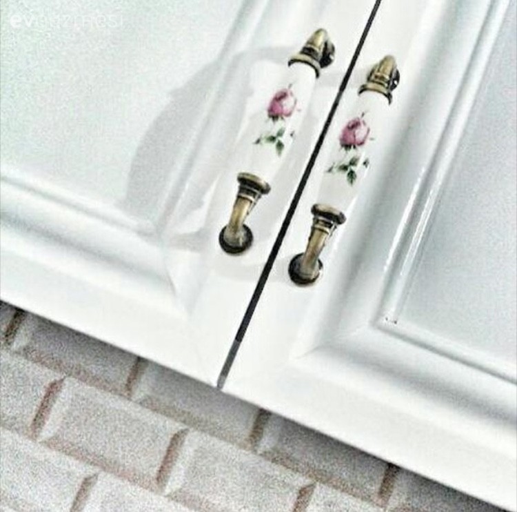 Kendin Yap, Yapışkanlı folyo