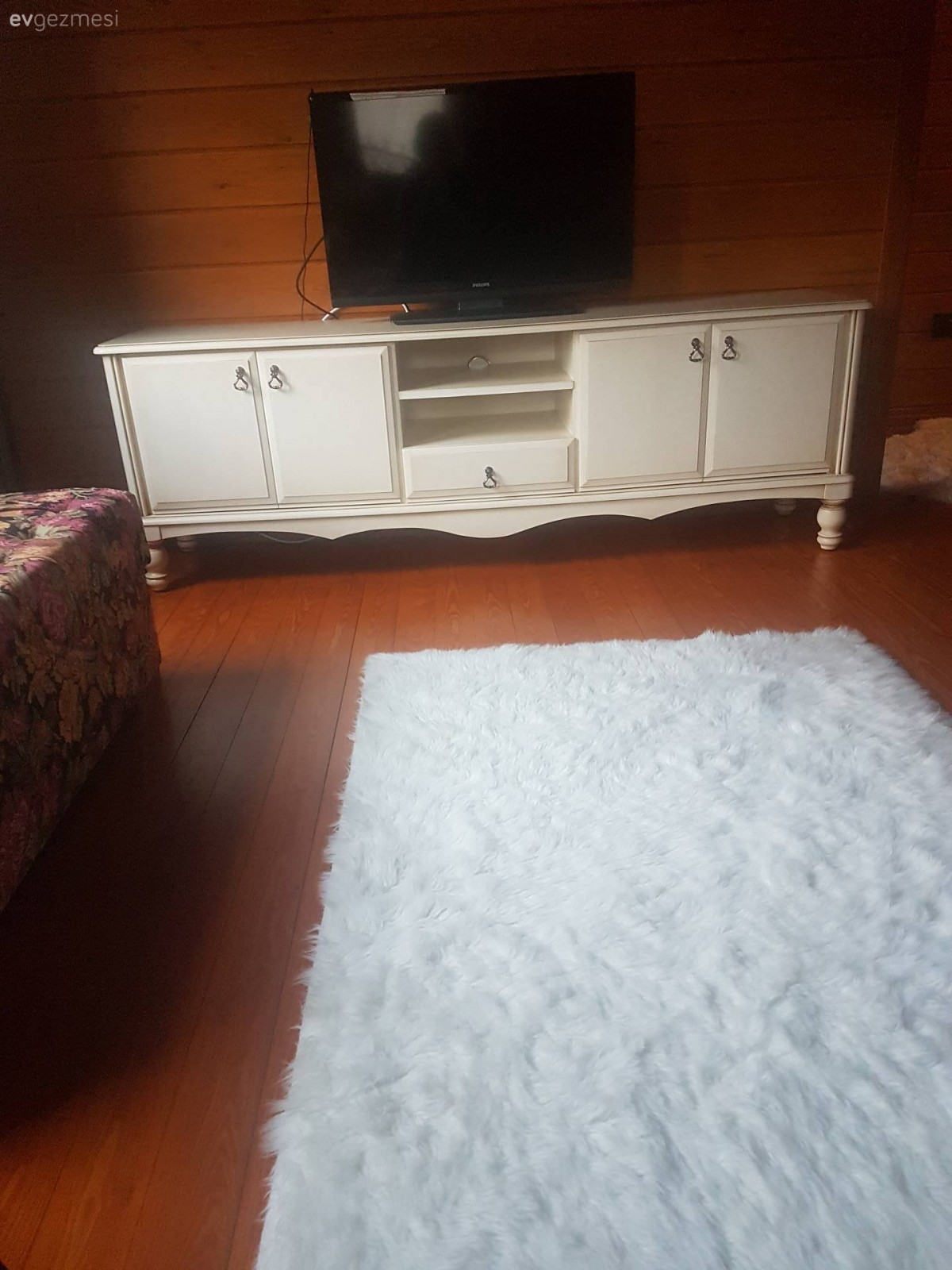 Ahşap Mobilya, Halı, Salon, Tv ünitesi