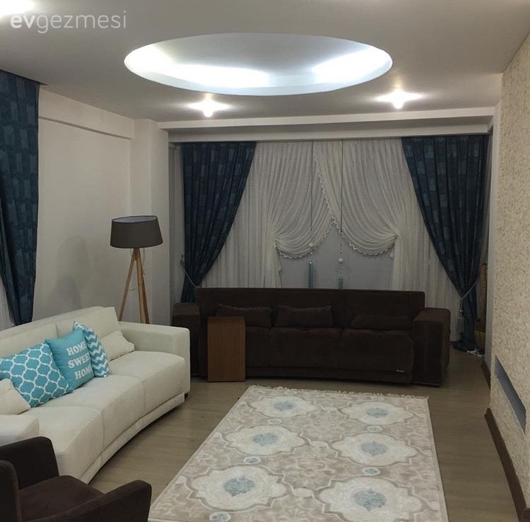 Yağmur hanımın renkli eklemelerle dinamik bir havaya bürünen evi..