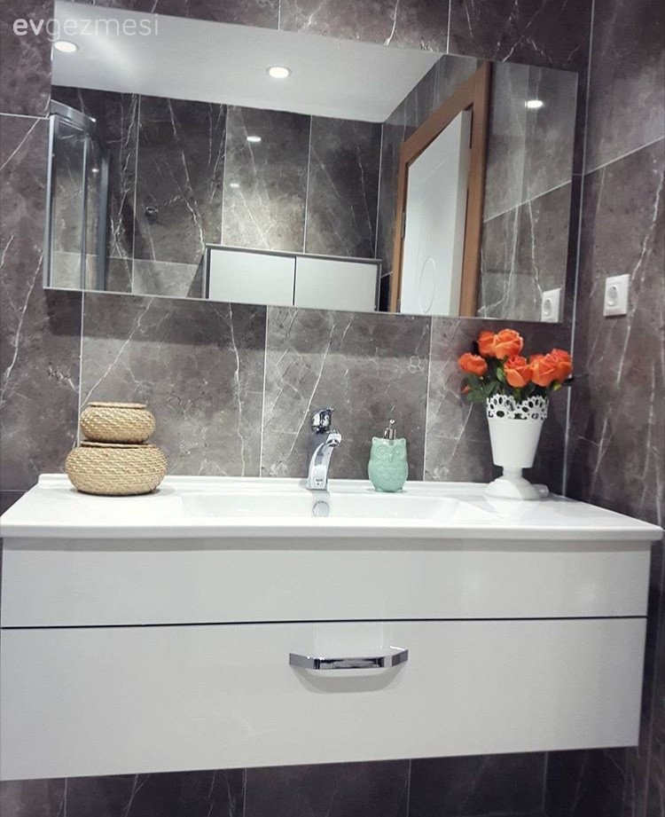 Pınar hanımın 30 yıllık mobilyaları değerlendirdiği nostaljik evi..