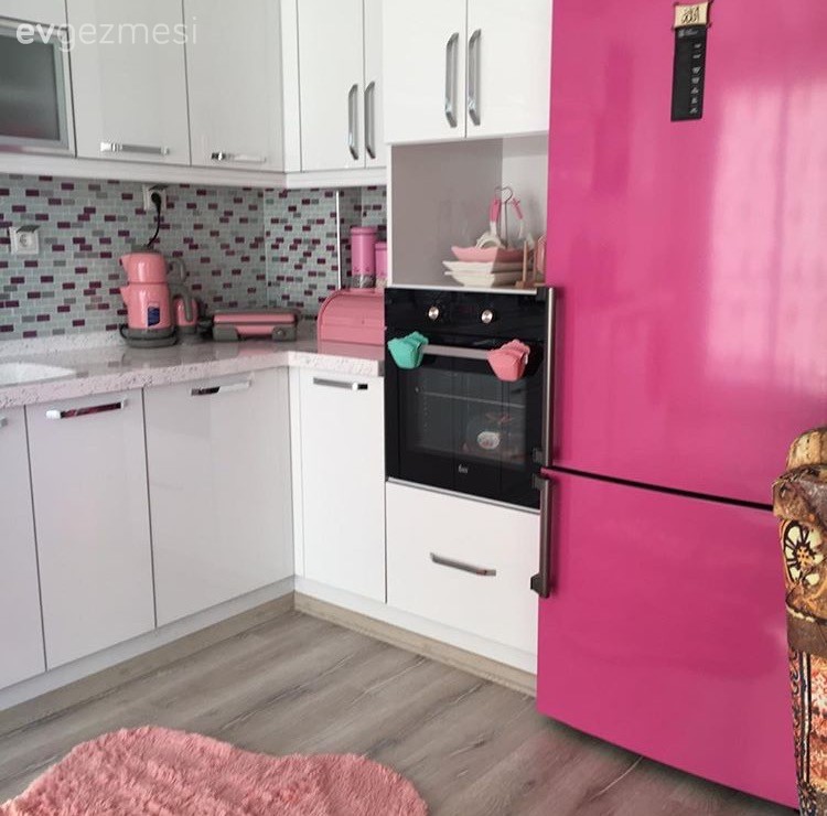 Beyaz mutfak, Mutfak, Mutfak aksesuarları, Pembe