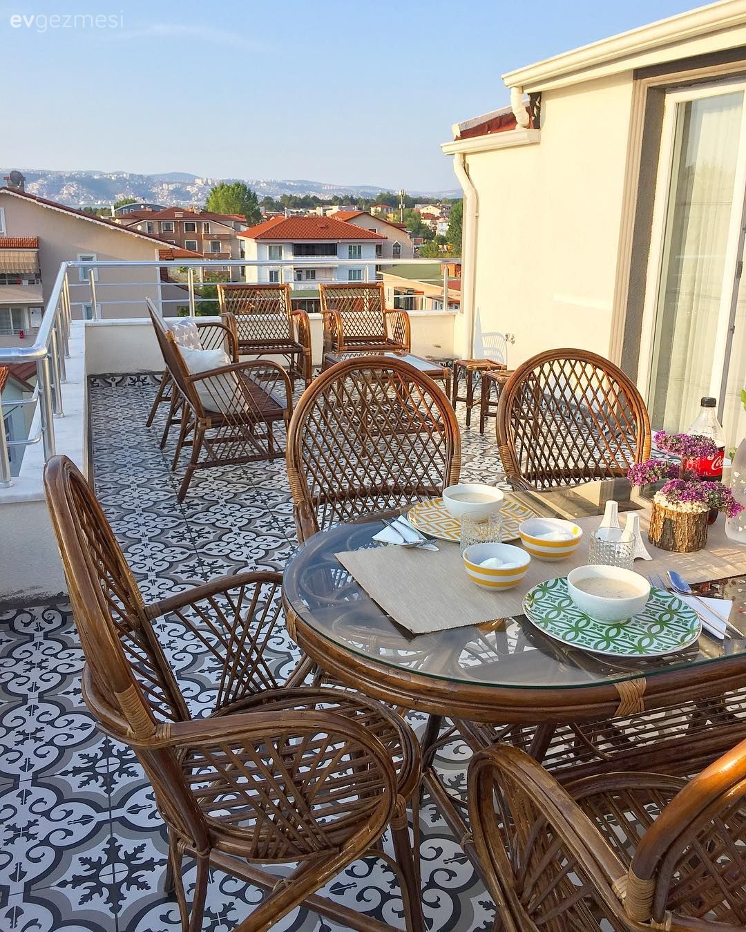 Bu Dubleks Evde Estetik Kadar Kullanışlılık da Ön Planda.