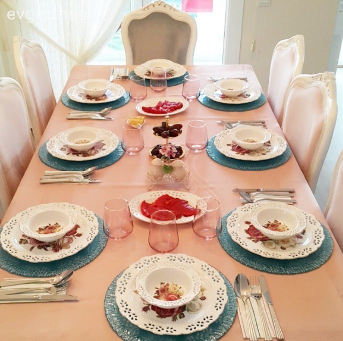 Beyhan hanımın pastel pembe, mavi ve yeşillerle country stil evi.