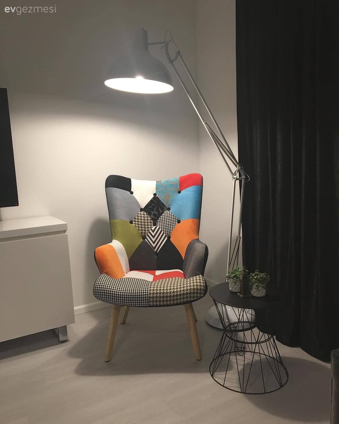 Modern stile rustik esintiler. Stil sahibi ve özgün bir ev.