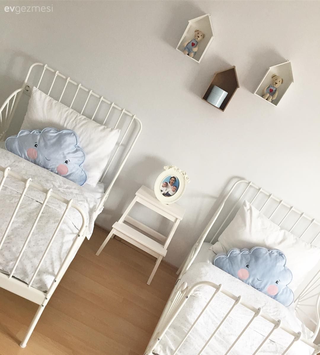 Renkli dokunuşlarla şirin mi şirin bir ev..