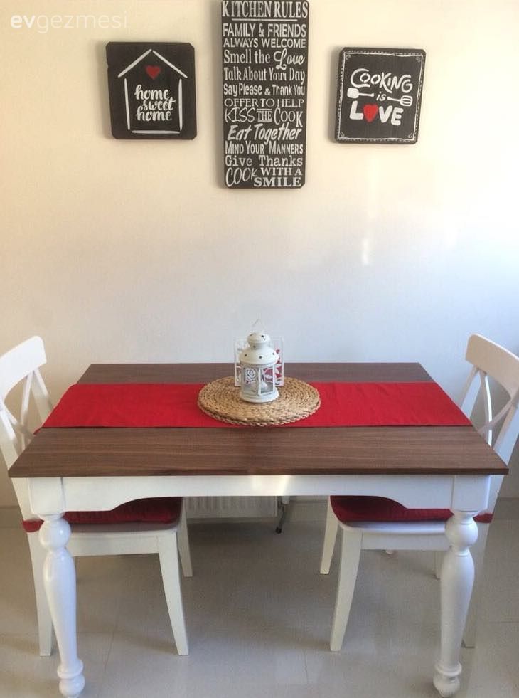 Bu Sade Şık Evde Sakin Renkler Desenleri Öne Çıkarıyor