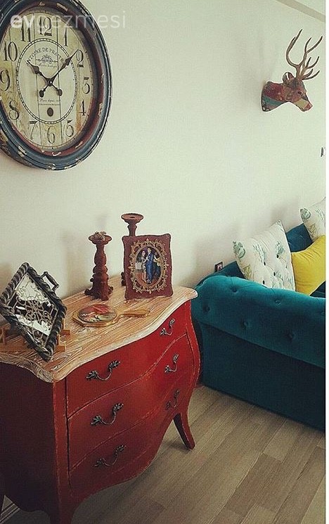 Kırmızı, Konsol, Mavi, Duvar saati