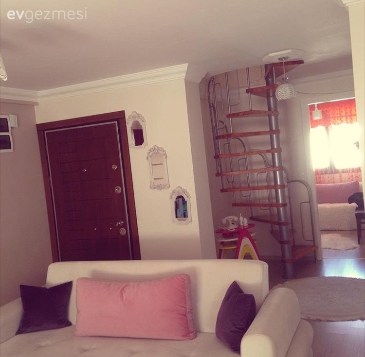 Fatma hanımın zor bir alanda sıcak ve keyifli bir hava yakaladığı evi.