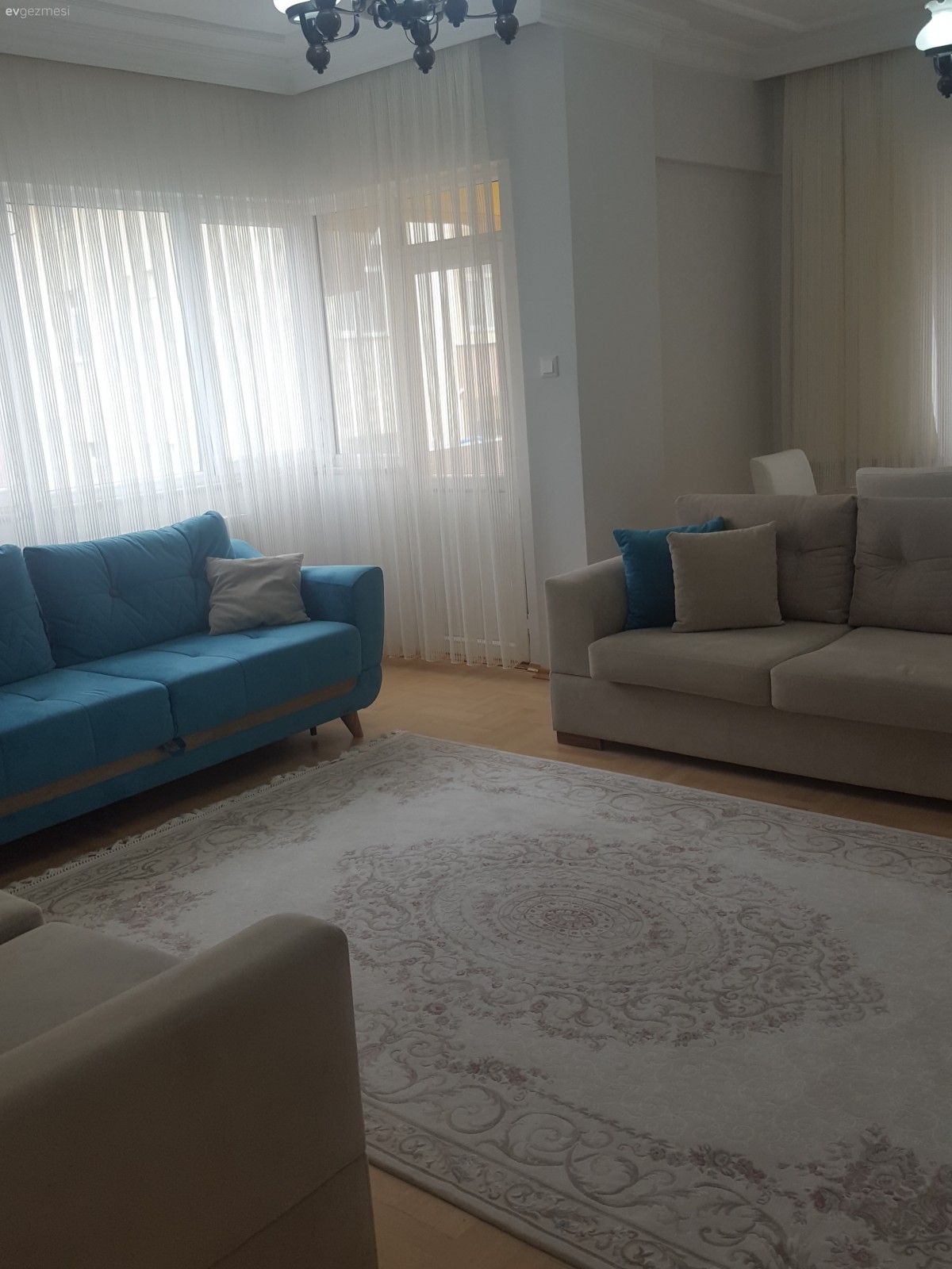 Sakin ve dingin bir ev.