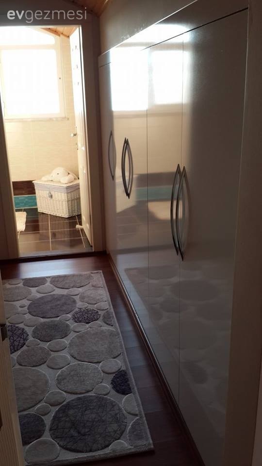 Merve Hanım'ın mor ağırlıklı zevkli evi