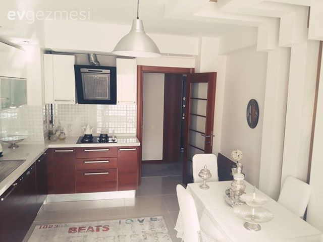 Bu ev dekorunda uyum ön planda. Merve hanımın sade ve zevkli evi..