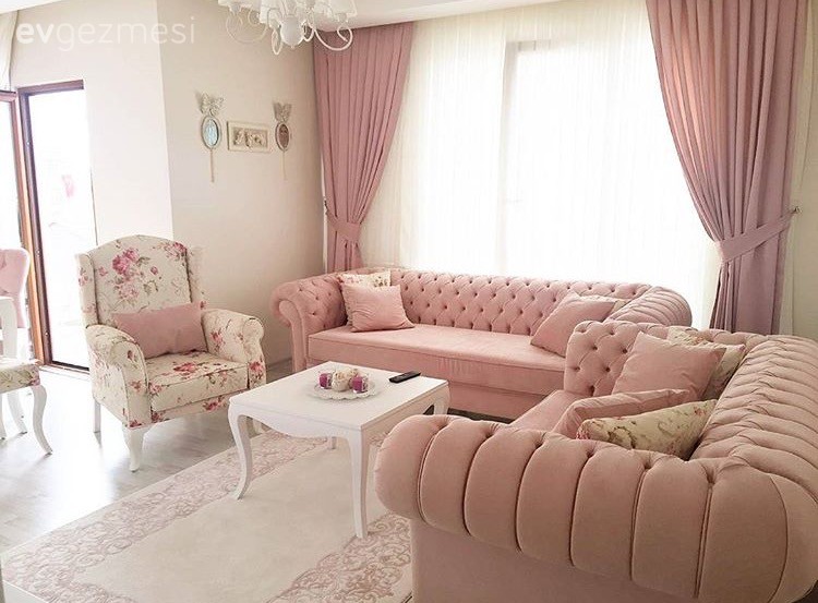 Berjer, Chesterfield, Country, Fon perde, Halı, Pembe, Perde, Salon