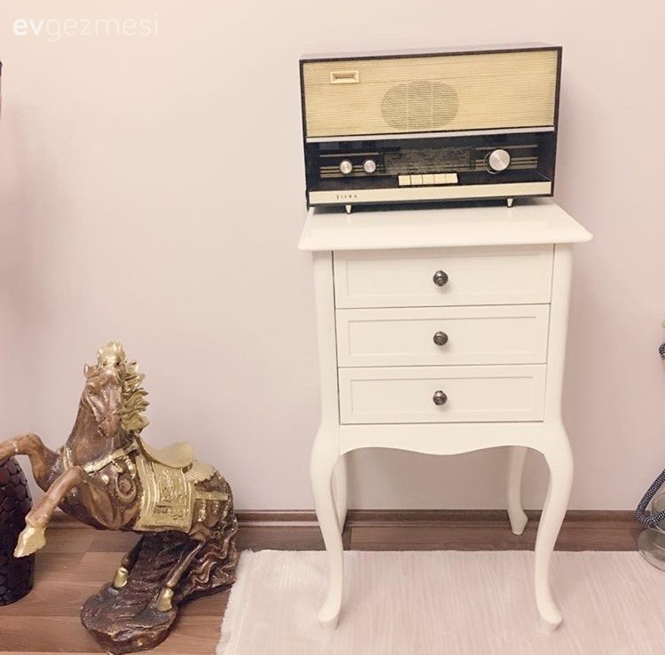 Dekoratif Objeler, Dresuar, Salon