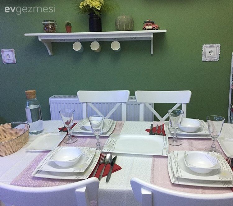 Küçük değişimlerle havası değişmiş bir alan: Yelin hanımın mutfağı..