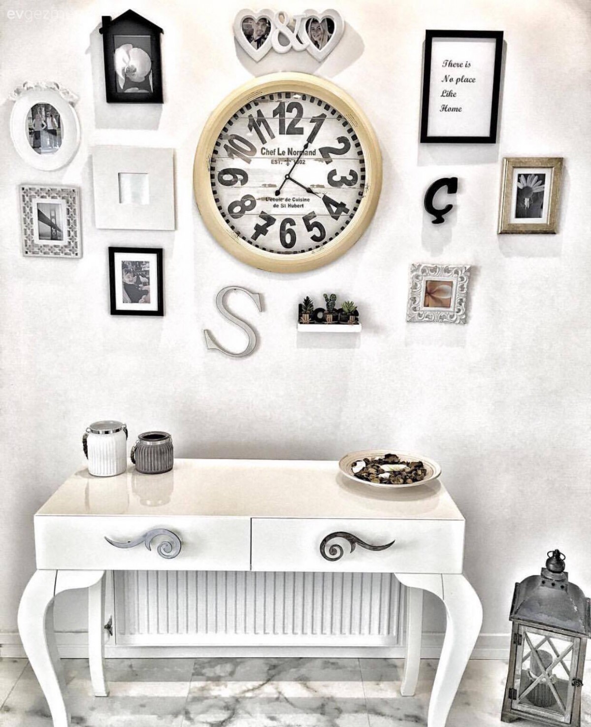 Sinem hanımın harika bir manzaraya hakim, ruhu olan evi..