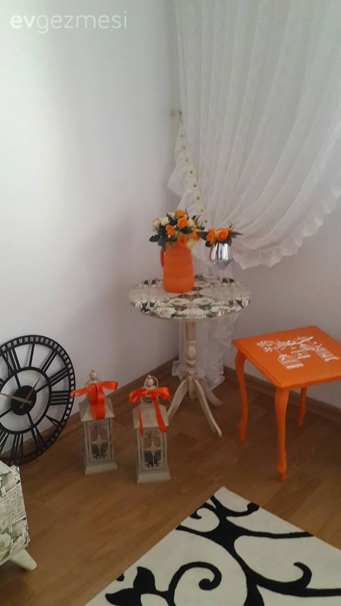 Sonbaharda enerjik bir dekor: Leyla hanımın turuncu odası..