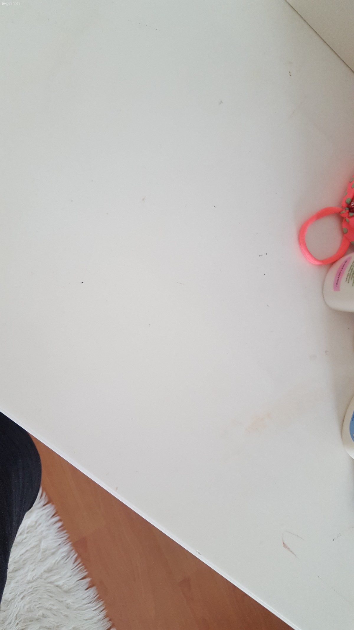 Çekmeceli dolap ve lake boya