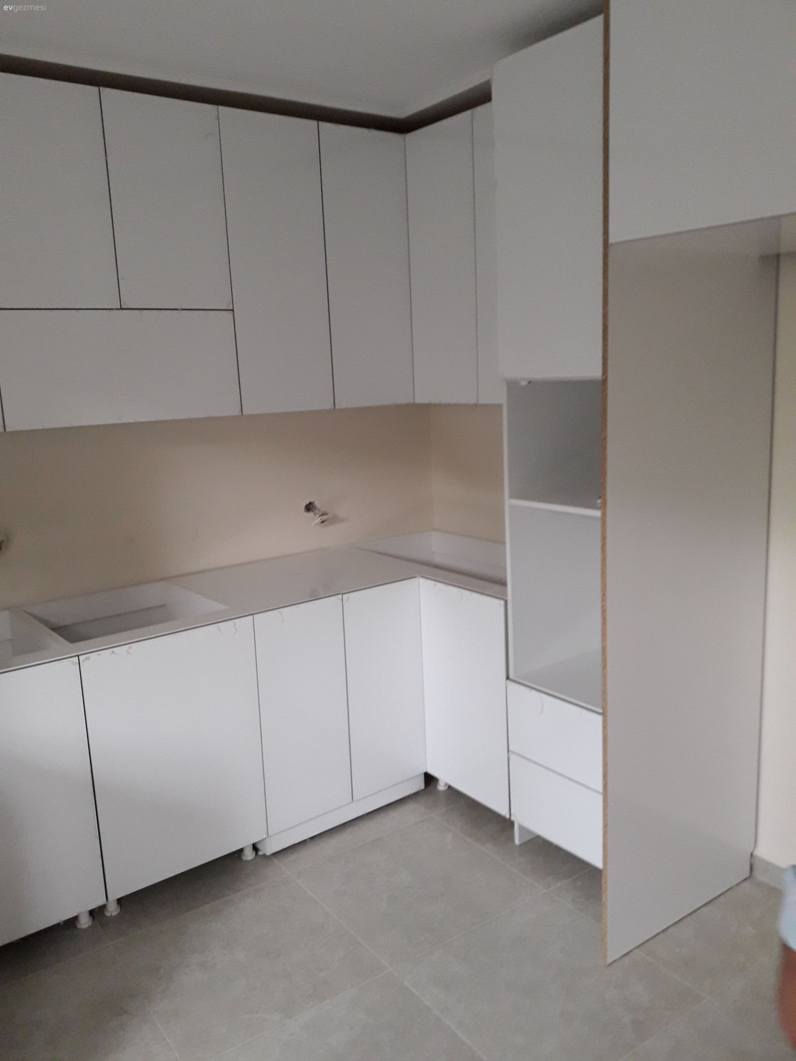 Mutfak tezgah arası fayans için yardım