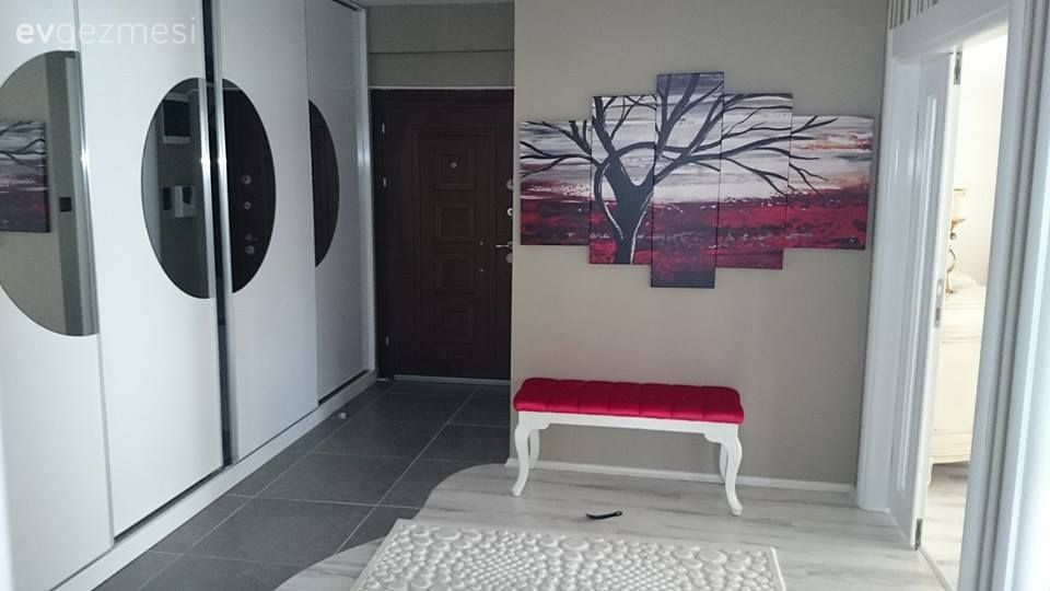 Vestiyer, Halı, Bank