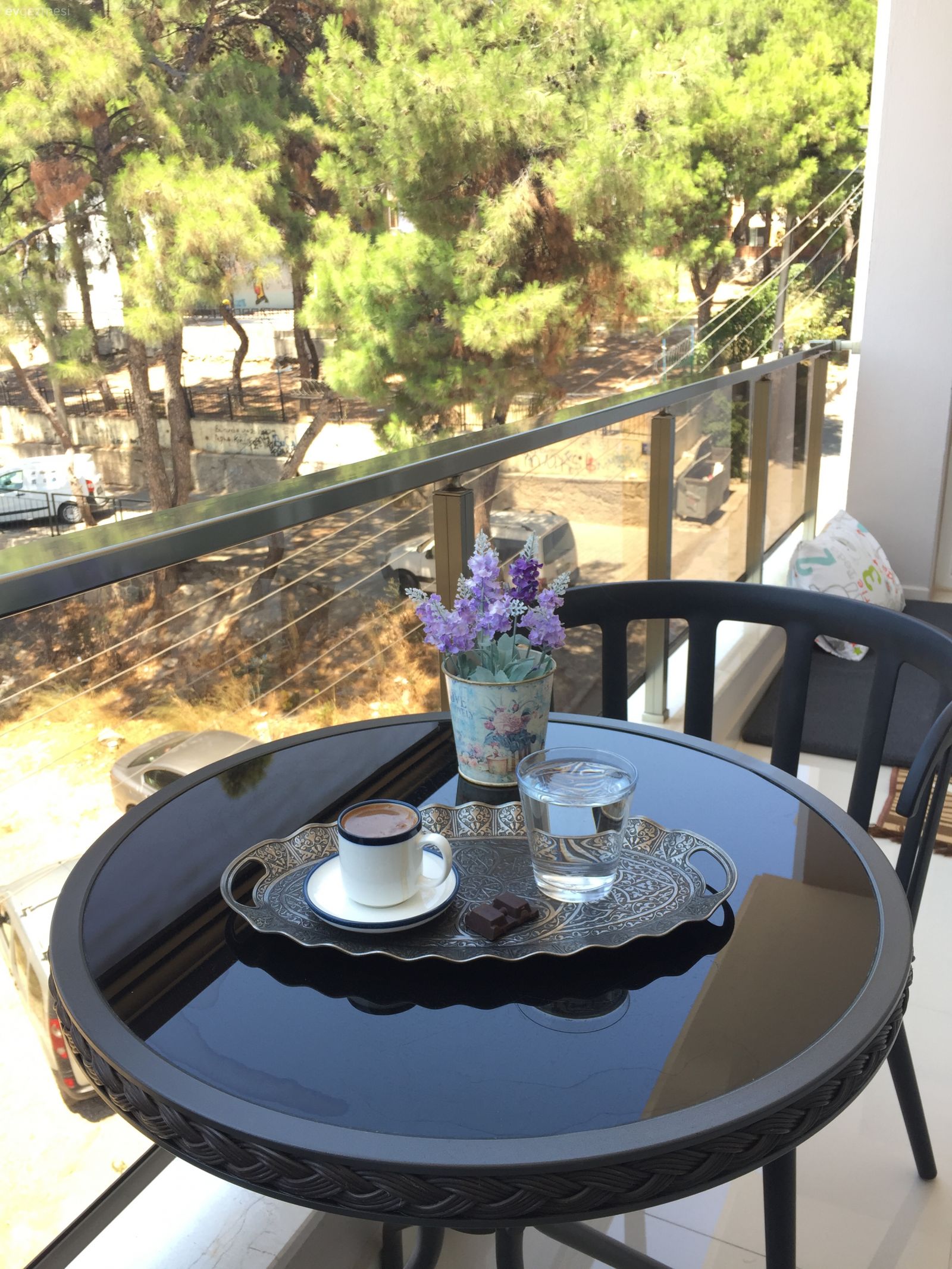 Balkon, Balkon masası