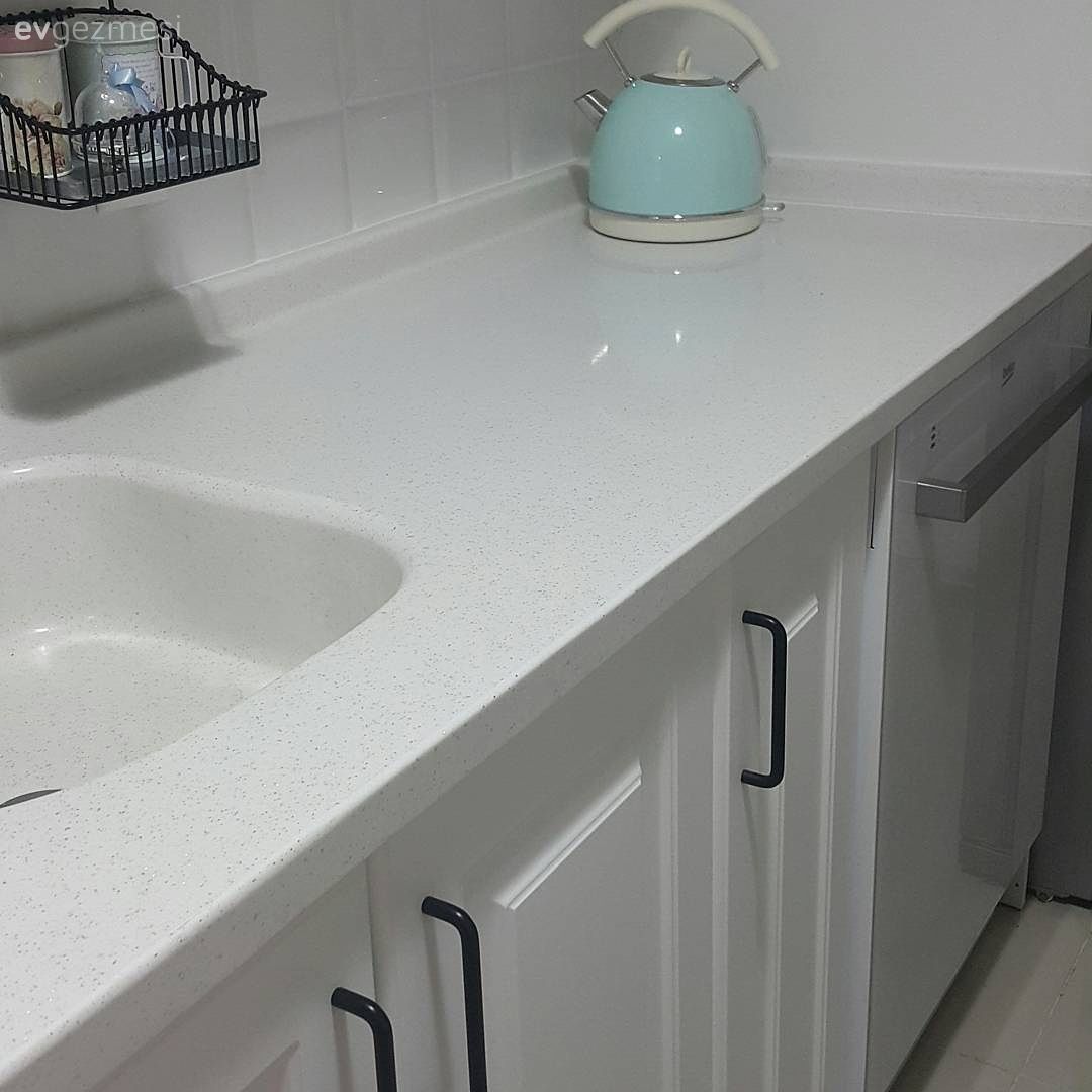 Öncesi ve sonrasılya yenilenen mutfağım ??