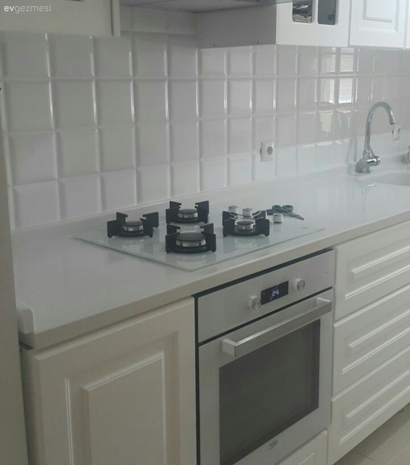 Öncesi ve sonrasılya yenilenen mutfağım ??