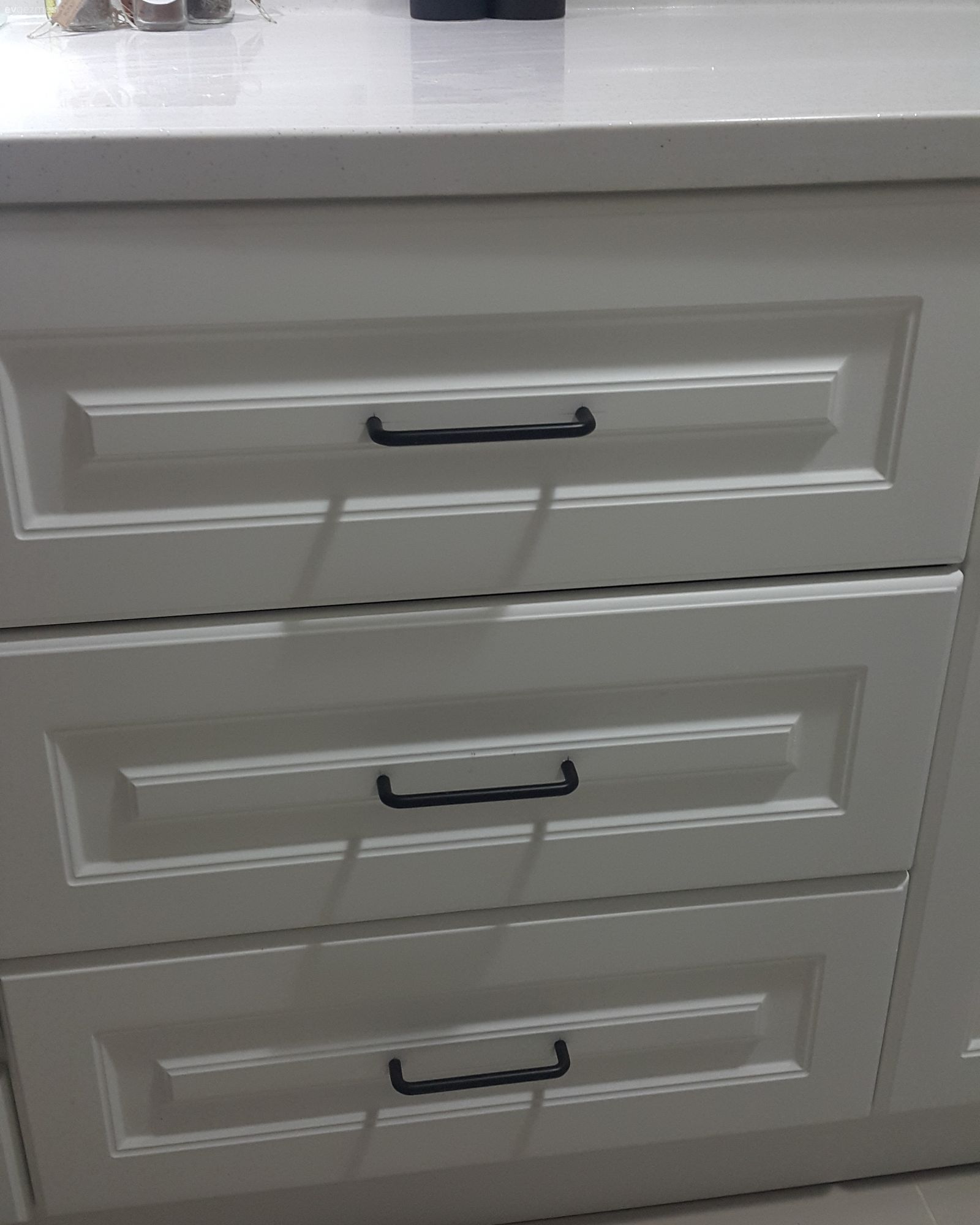 Öncesi ve sonrasılya yenilenen mutfağım ??