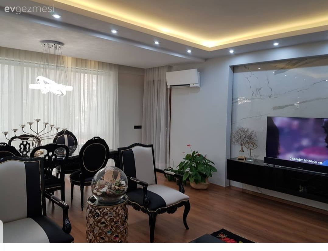 İzmir'de zevkle döşenmiş bir ev